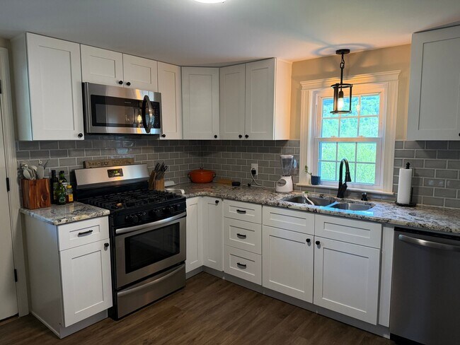 Foto del edificio - 33 Church Rd