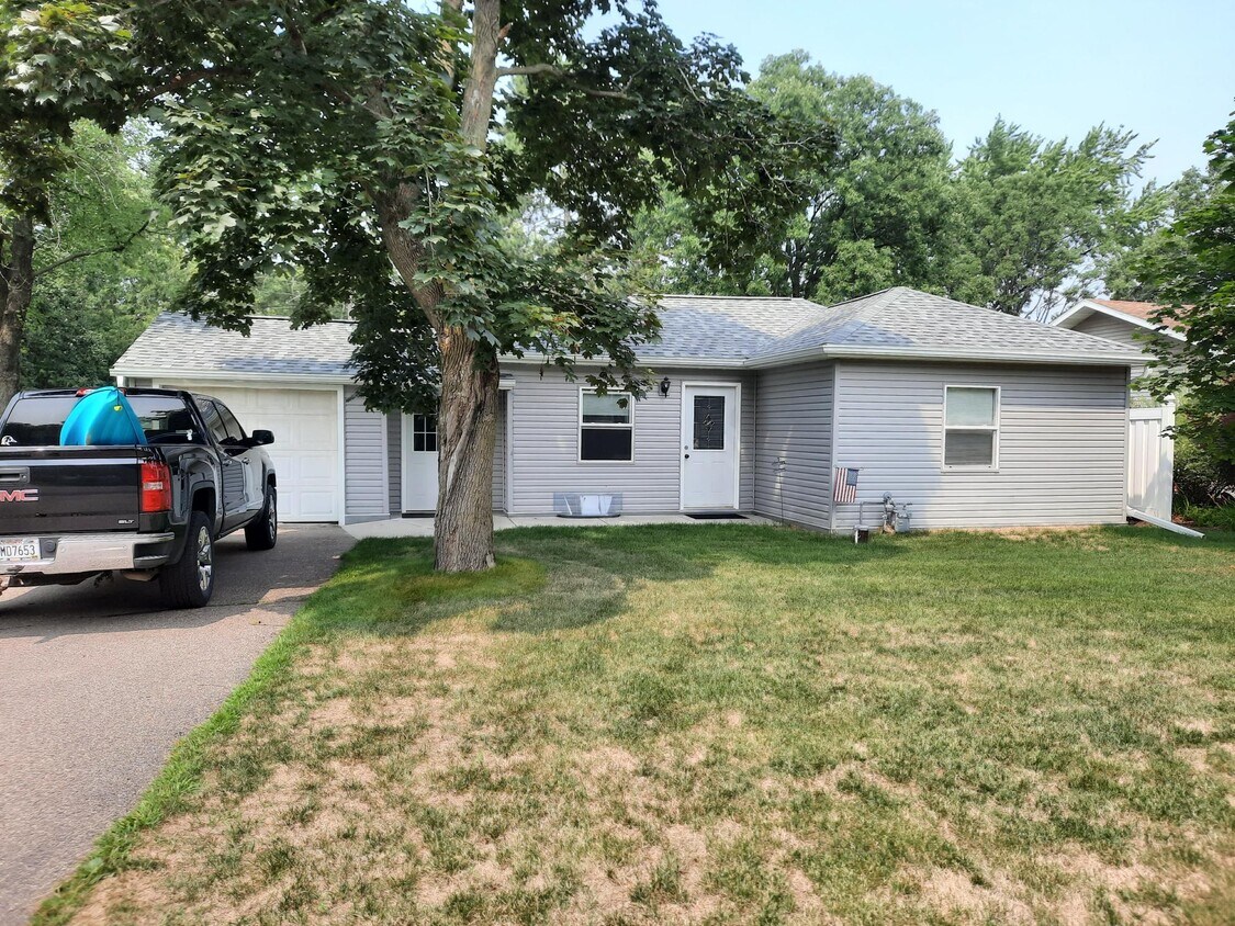 209 Linwood Ave, Stevens Point, WI 54481 House Rental in Stevens