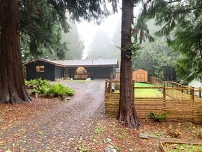 Building Photo - 25979 Pioneer Way NW