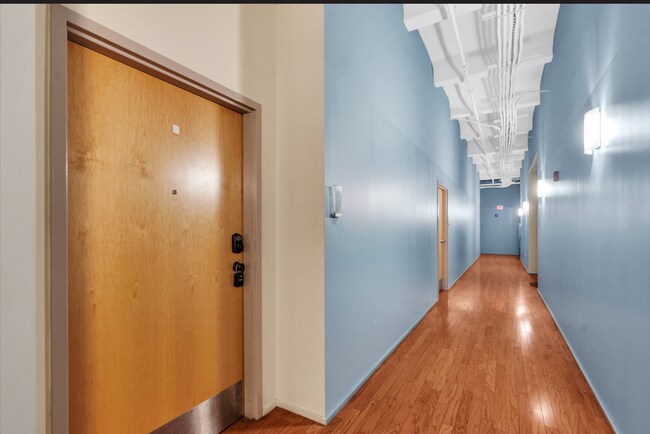 Building Photo - Downtown St. Louis Condo for Rent - Meridian Building