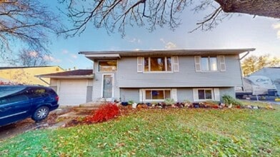 Building Photo - 3801 Adell Rd