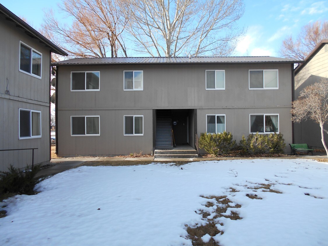 Foto principal - 515 S Oak St
