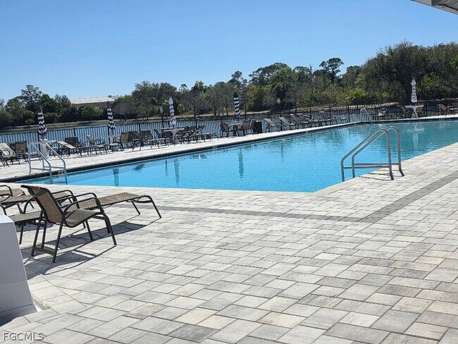 Foto del edificio - 9970 Sailview Ct