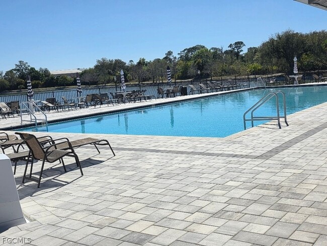 Building Photo - 9970 Sailview Ct