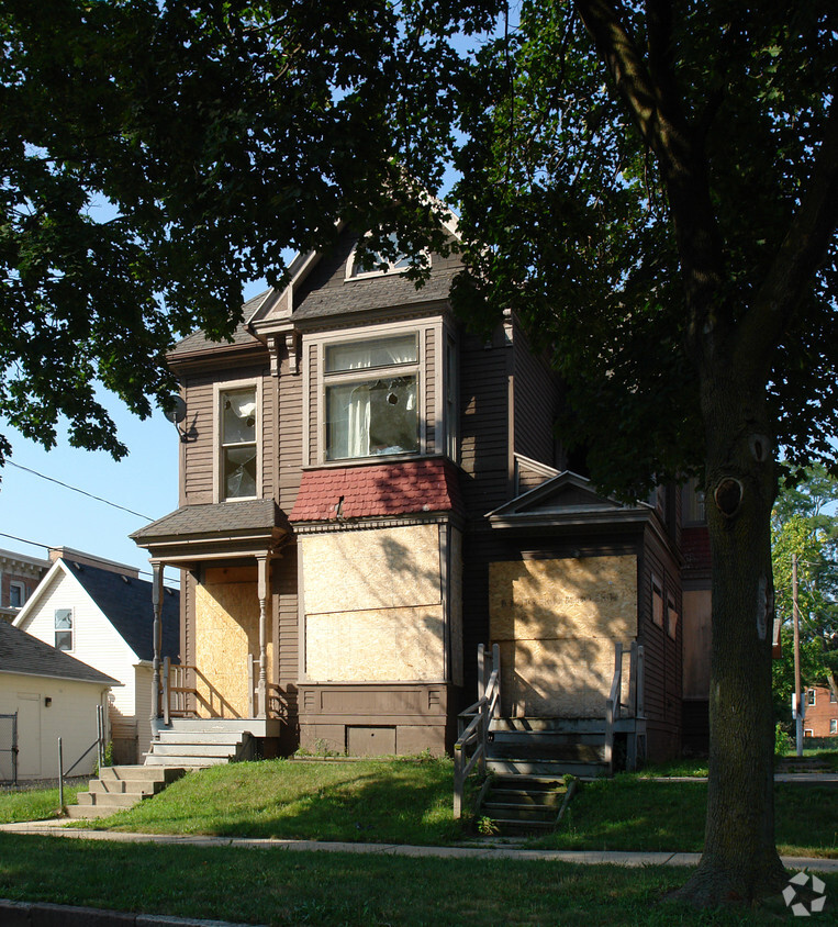 Foto del edificio - Elm Street Apartments