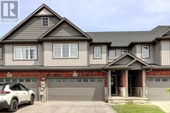 Building Photo - 8025 Cole Ct