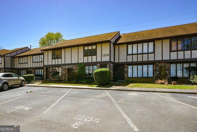Building Photo - 1204 Ashborough Terrace