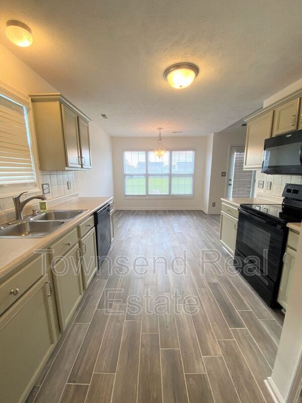 Building Photo - 376 Tennessee Walker Dr