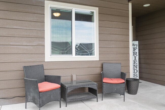 Foto del edificio - Stunning Townhome with Mountain Views for ...