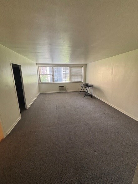 Foto del edificio - 253 E Delaware Pl