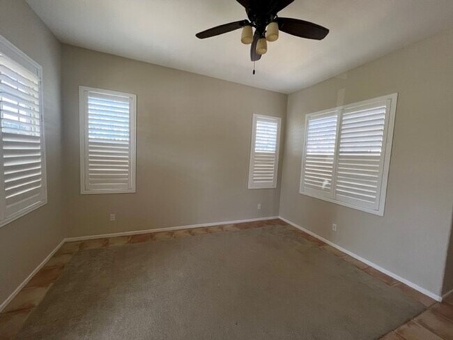 Foto del edificio - Rolling Hills Ranch! Spacious 4 Bedroom 2....
