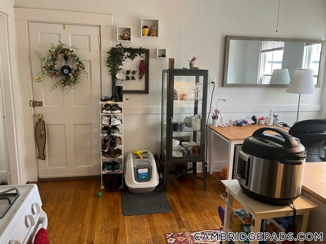 Building Photo - 150 Fifth St.