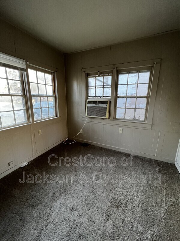 Building Photo - 712 S Lexington St