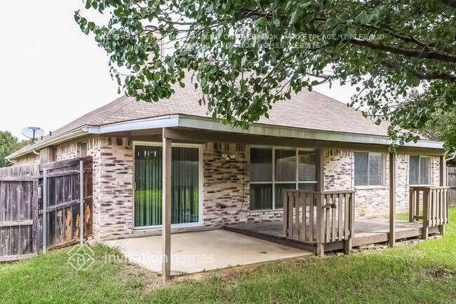 Foto del edificio - 2702 Whetstone Dr