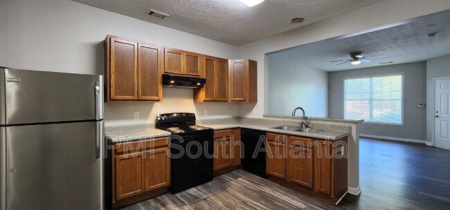 Building Photo - 4672 Ernest Dr