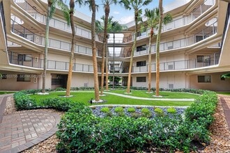 Building Photo - 8650 SW 133rd Avenue Rd
