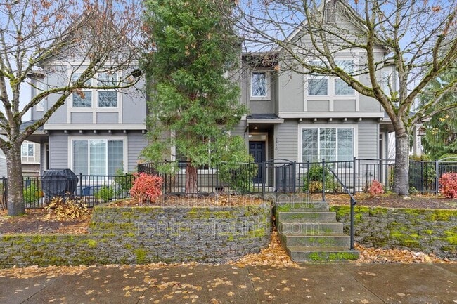 Photo - 2310 NW Roseburg Terrace House