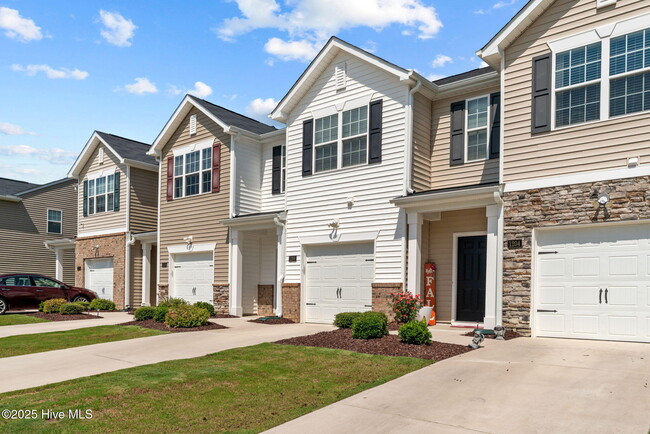 Building Photo - 1206 Gracie Ln