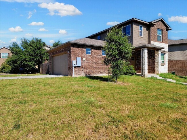Building Photo - 13520 Cantarra Dr