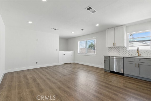 Foto del edificio - 17017 Crenshaw Blvd