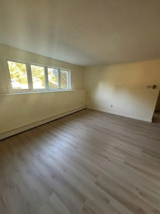 Foto del edificio - 403 Gray Rd