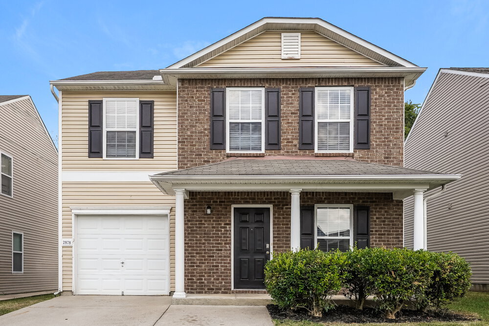 Foto principal - 2878 Creekbend Dr