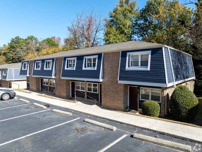 Interior Photo - Chesney Woods Apartment Homes