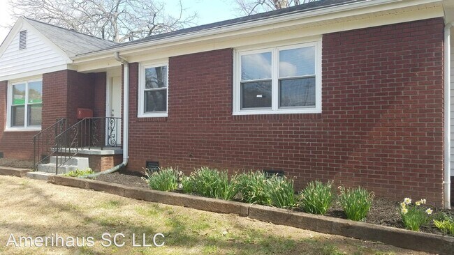 Building Photo - 3 br, 2 bath House - 3 Dempsey Street