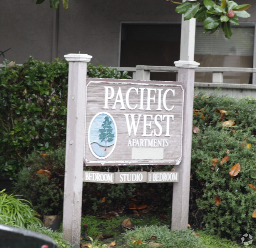 Foto del edificio - 1399 Pacific Ave