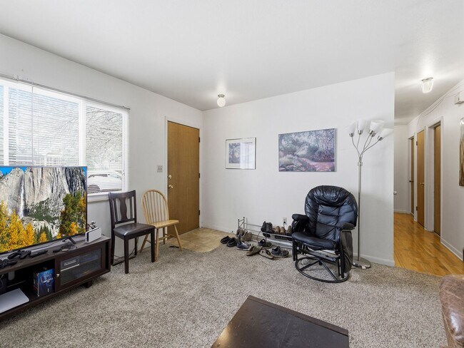 Foto del edificio - Prime Old Town Access | 3 Bed Home Near City Park + Downtown