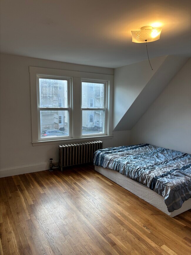 Foto del edificio - 104R Homes Ave