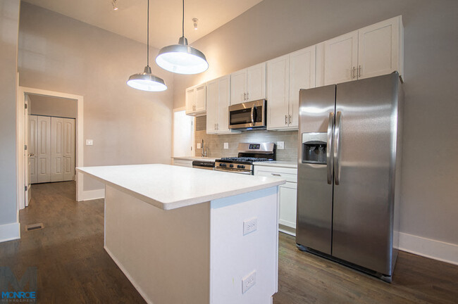 1711 South Carpenter Street Kitchen Photo - 1711 S. Carpenter St.