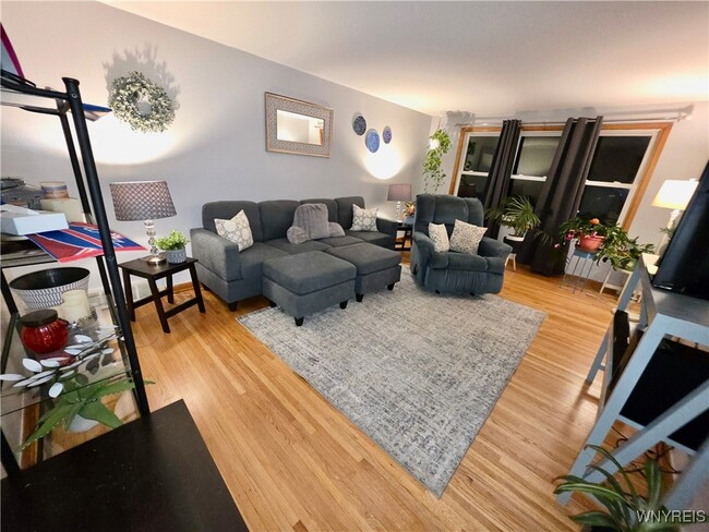 Building Photo - 47 Tussing Ln