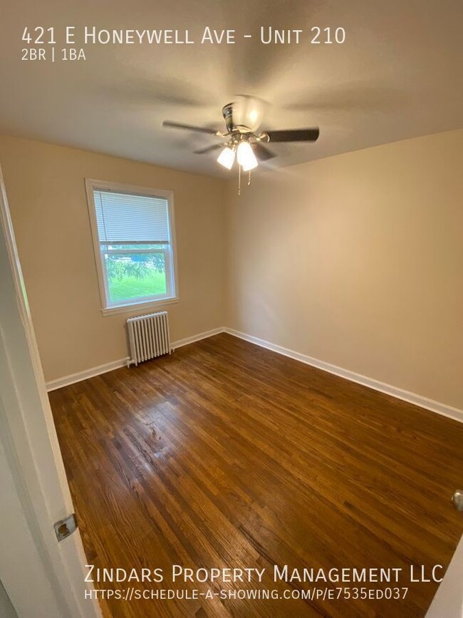 Building Photo - 421 E Honeywell Ave