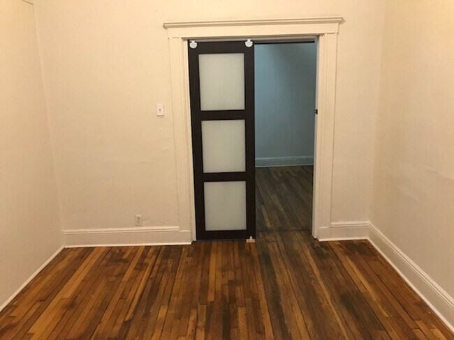 Foto del edificio - 9/1 No Fee August move in! 2BR split near Green Line, BU & more
