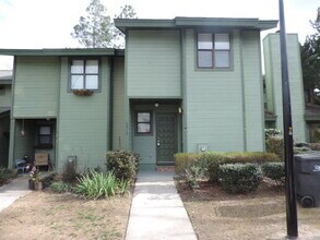 Building Photo - 2808 Ferret Ct
