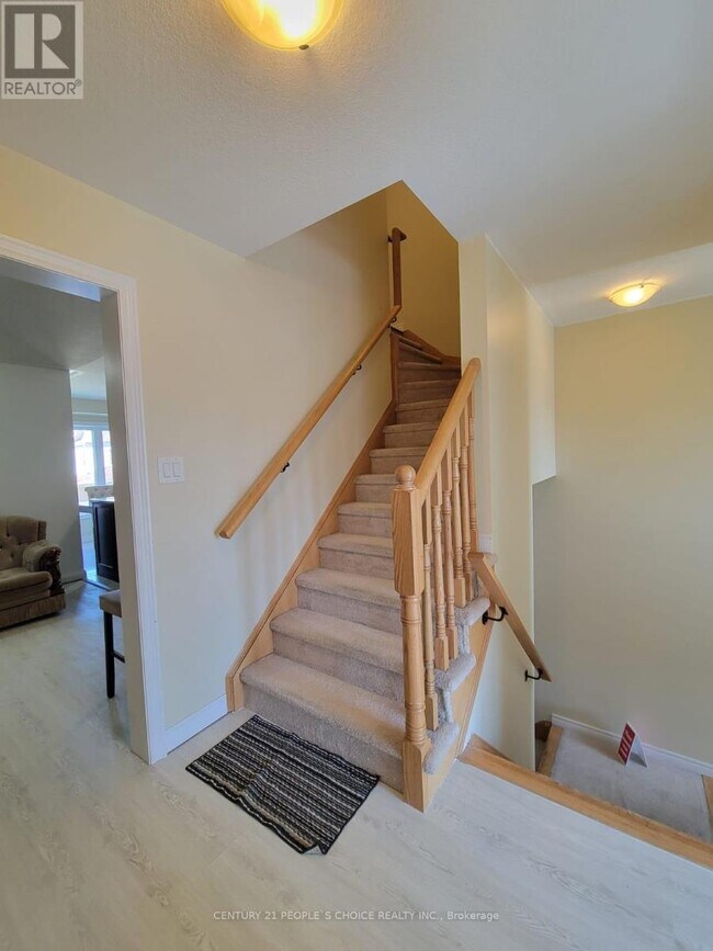 Building Photo - 420 Linden Dr