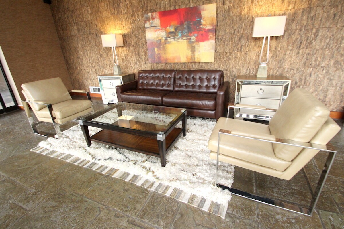 Foto principal - Queensbury Apartments