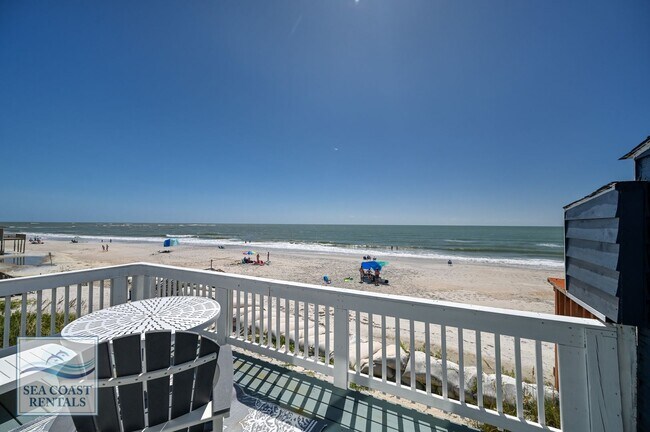 Foto del edificio - FURNISHED OFF-SEASON OCEANFRONT MONTHLY RENTAL -ONLY FEBRUARY LEFT