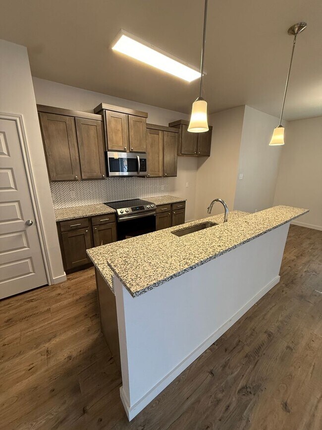 Foto del edificio - AVAILABLE NOW 3/2.5 Town Home!