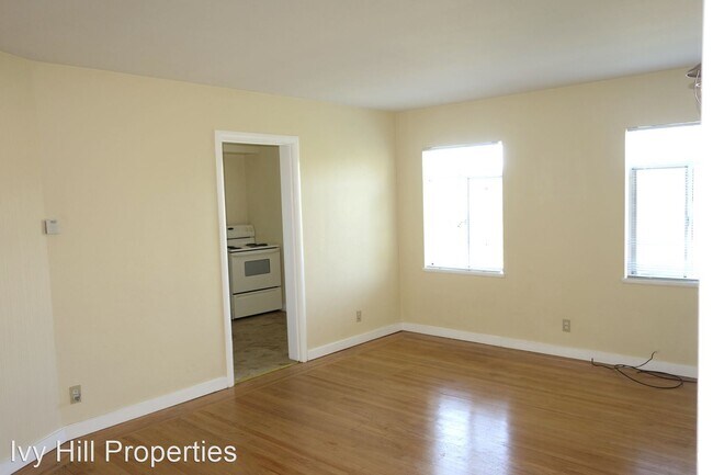 Building Photo - 2641 Ivy Dr