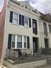 Building Photo - 2205 Floyd Ave