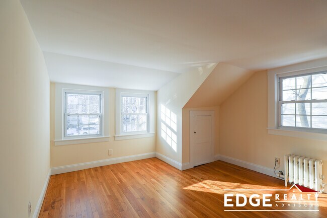 Building Photo - 26 Adair Rd