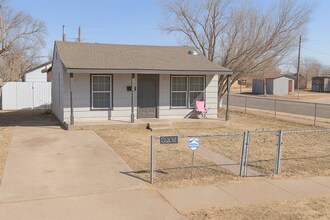 Building Photo - 3202 Baylor St