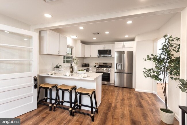 Building Photo - 16742 Ridge Rd