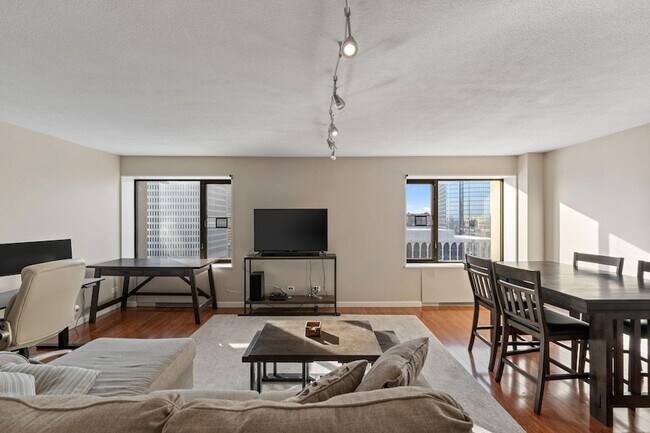 Foto del edificio - 19 S 1st St