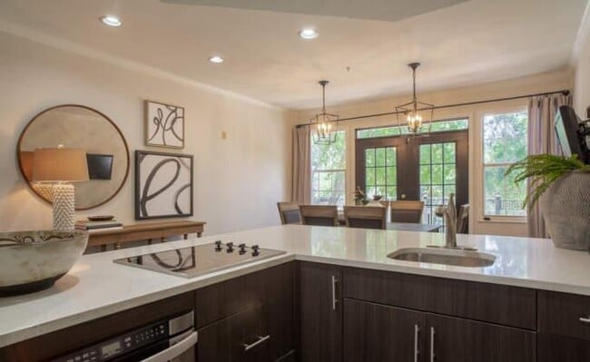 Building Photo - 1 bedroom in Dallas TX 75214
