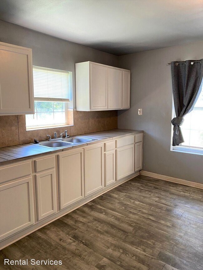 Building Photo - 2 br, 1 bath House - 401 Alder Street