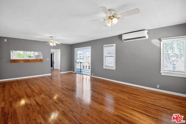 Foto del edificio - 11029 Sarah St