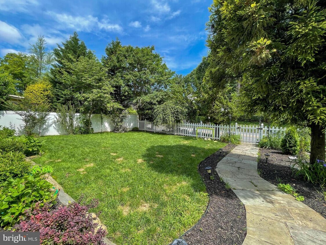 1046 Montgomery Ave, Narberth, PA 19072 House Rental in Narberth, PA